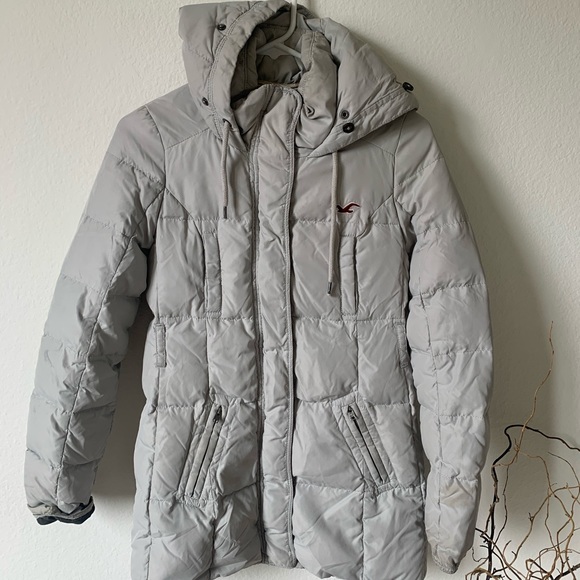Hollister Grey Puffer - Picture 1 of 3